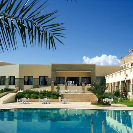 Sufetula Hotel Sbeitla Ngoại thất bức ảnh