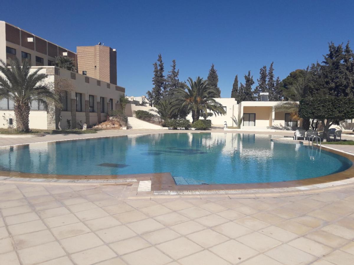 Sufetula Hotel Sbeitla Ngoại thất bức ảnh